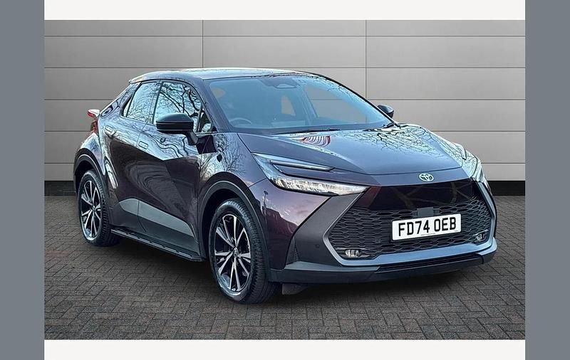 Other Used 2025 Toyota C-HR Design SUV | £26,495 (Fair price) - Image 1/3