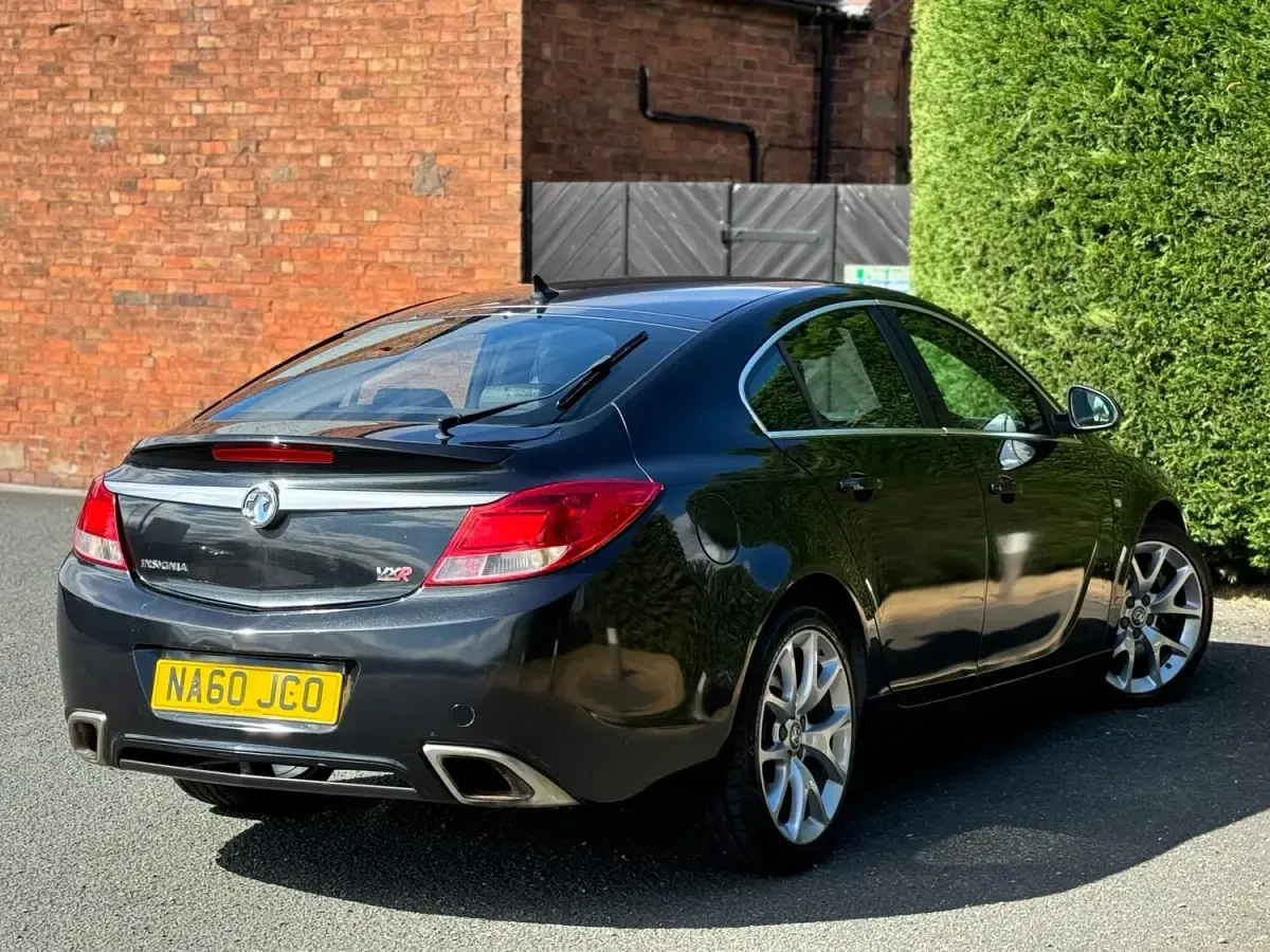 Used Vauxhall Insignia 2010 Black Hatchback
