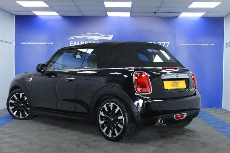 Used Mini Cooper Cabriolet Exclusive 136 HP (100 kW) 2019 Black Cabriolet