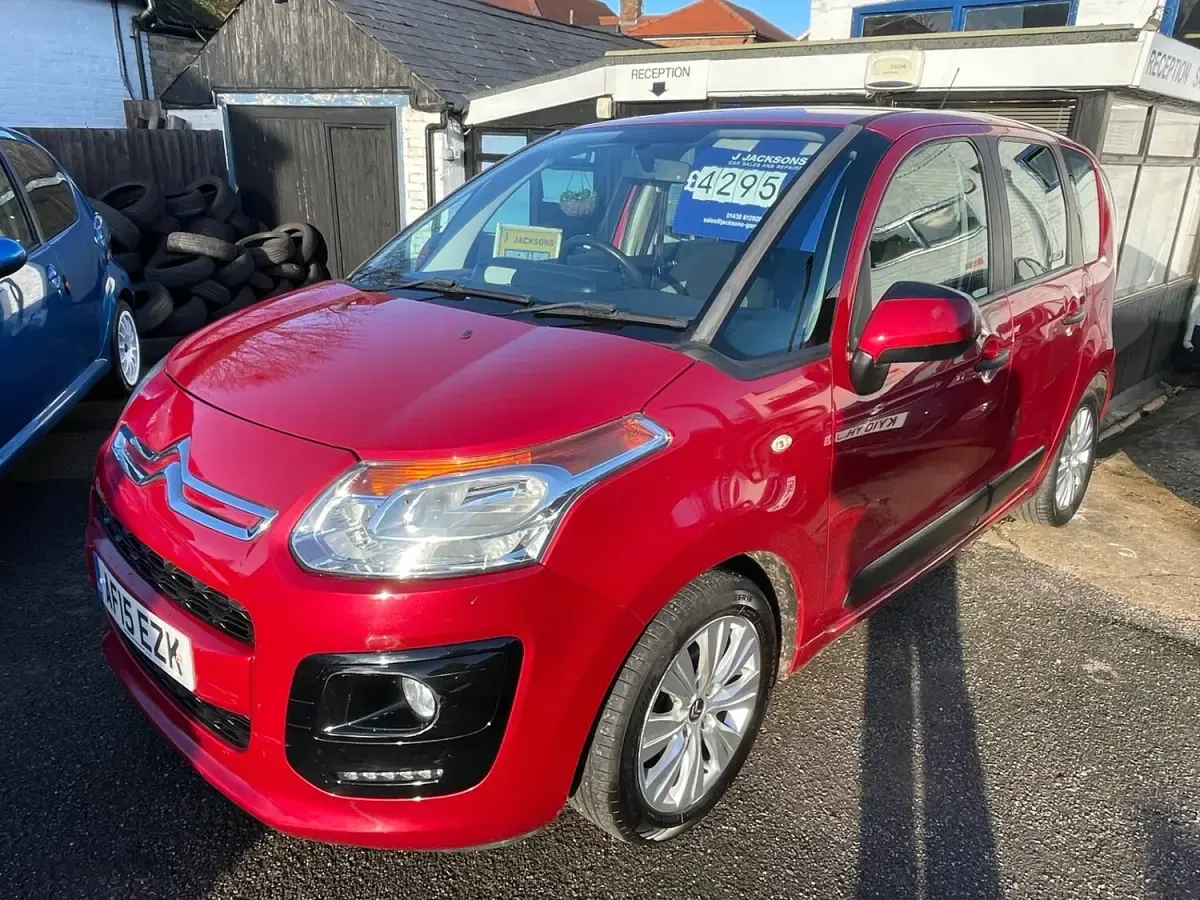 Begagnad Citroën C3 Picasso VTR Sport 2015 Röd Minibuss