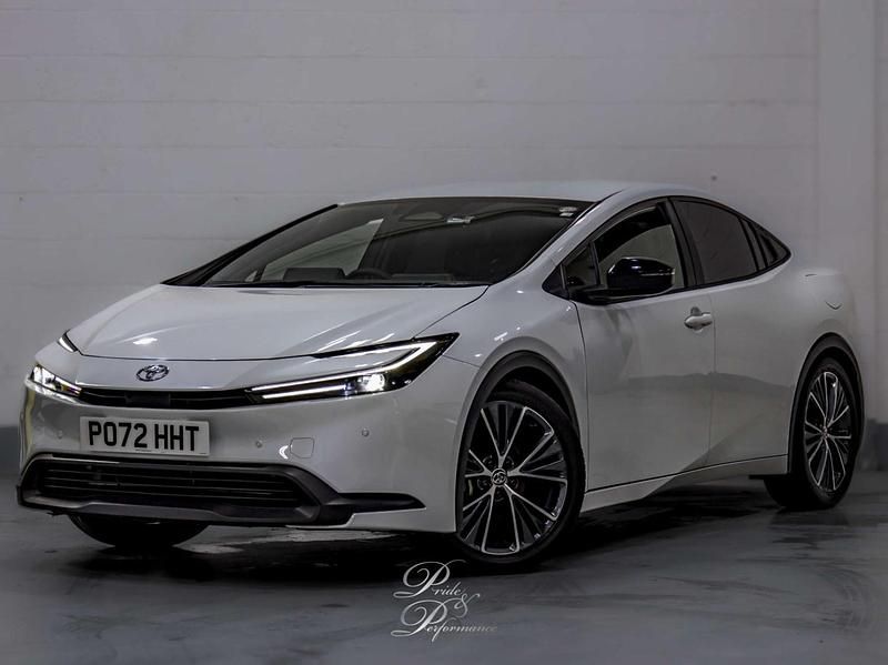 Used Toyota Prius 2025 White