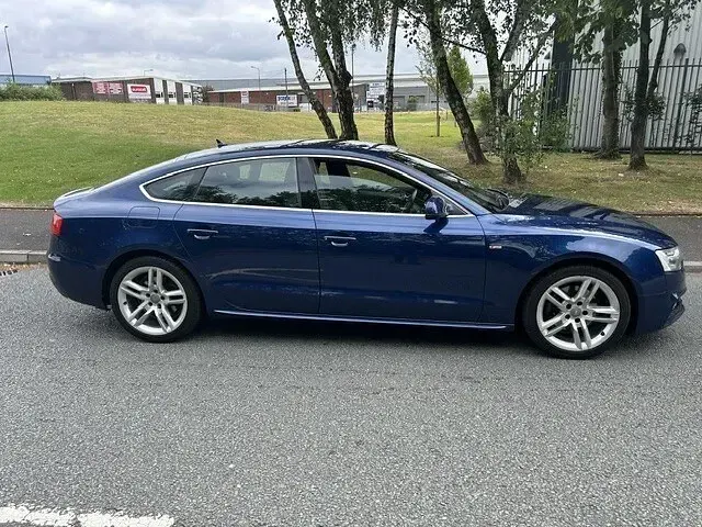 Used Audi A5 S-Line 2015 Blue Coupe