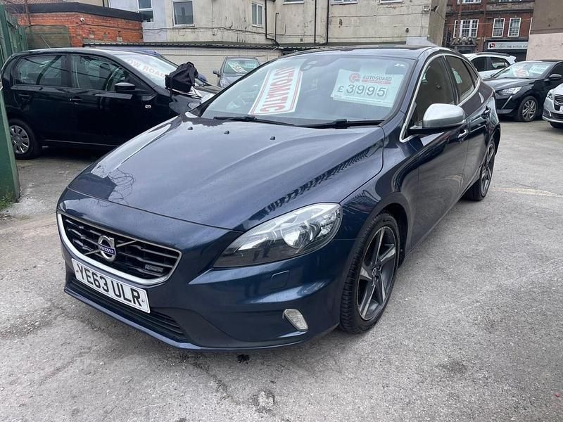 Used Volvo V40 R-Design 115 HP (84 kW) 2013 Blue Hatchback