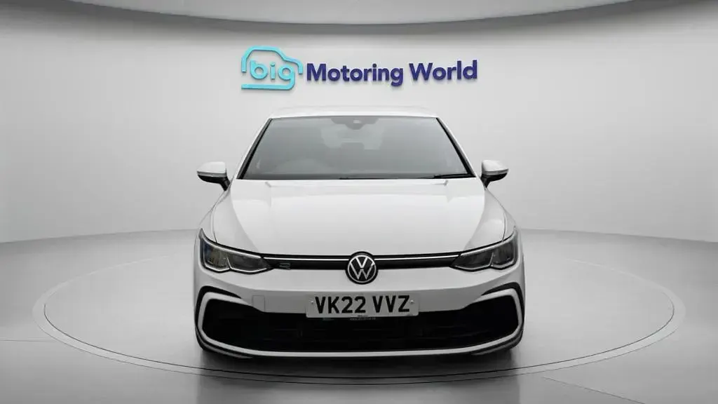 Used VW Golf VIII R-line 150 HP (110 kW) 2022 White Hatchback