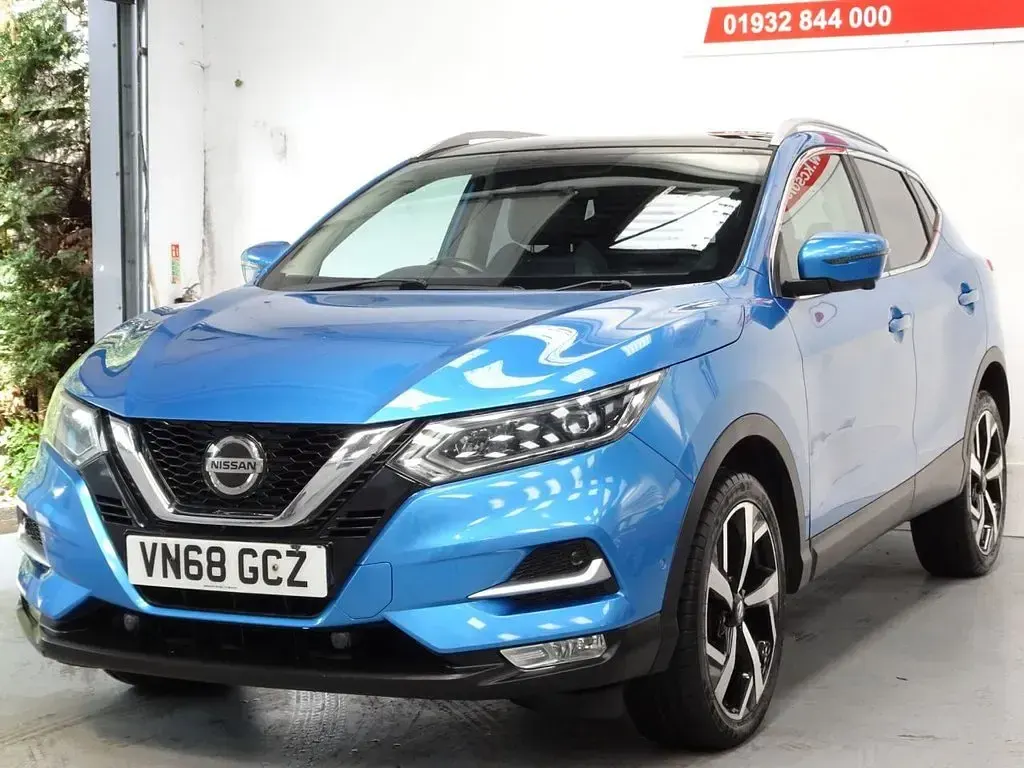 Used Nissan Qashqai Tekna 115 HP (84 kW) 2018 Blue SUV