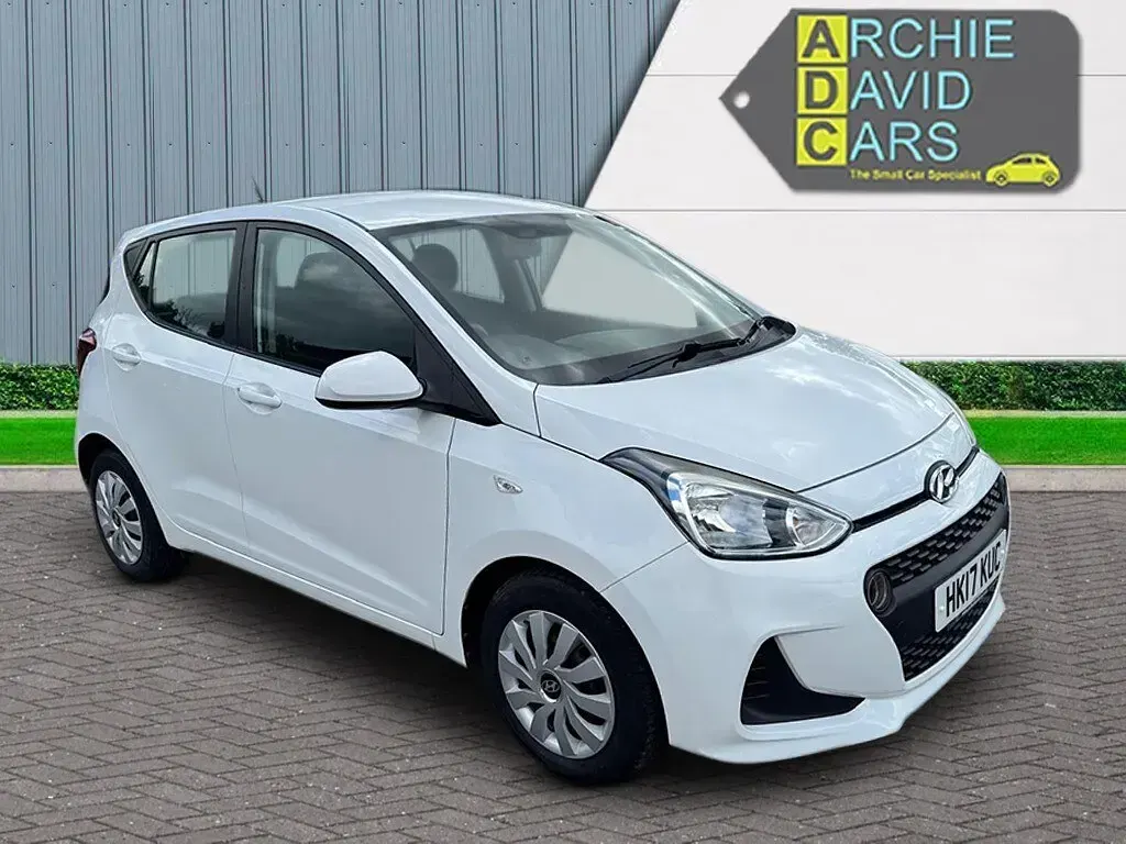 Used Hyundai i10 SE 2017 White Hatchback