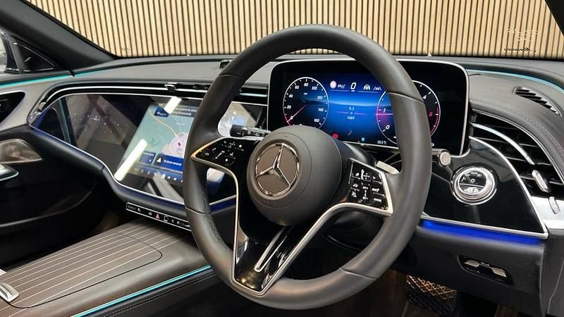 Used Mercedes E450 Premium Plus 367 HP (269 kW) 2025 Nautical blue metallic