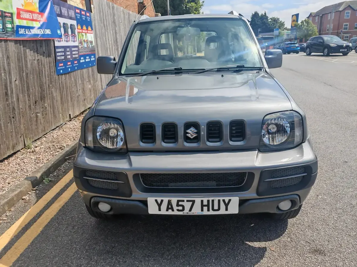 Used Suzuki Jimny 85 HP (62 kW) 2006 Grey SUV