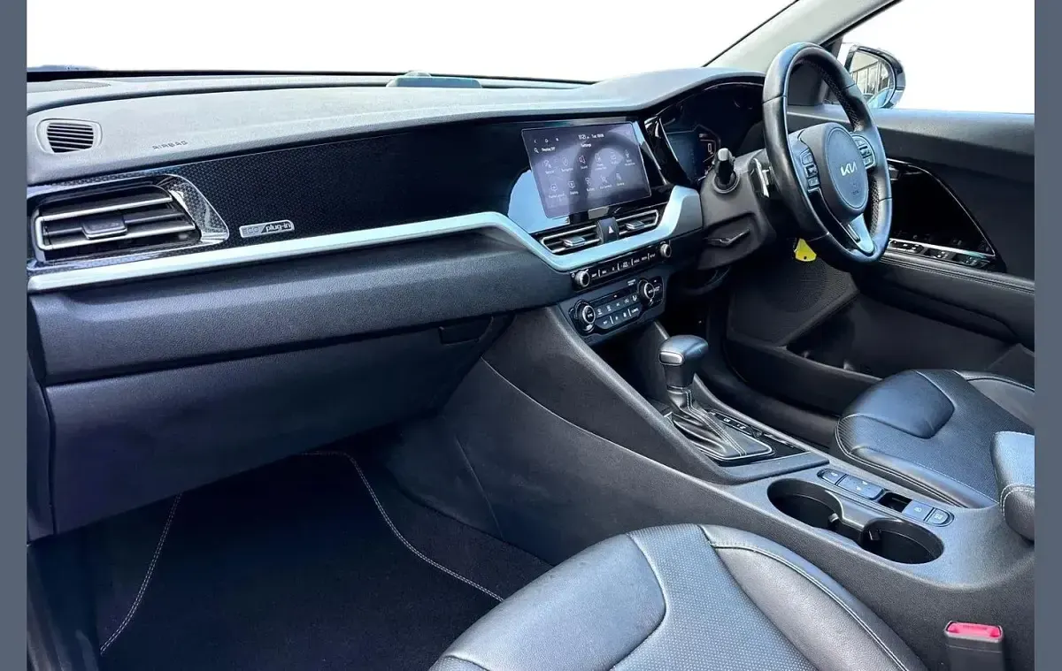 Used Kia Niro 141 HP (103 kW) 2021 White SUV
