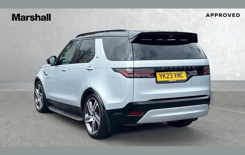Used Land Rover Discovery 5 HSE Dynamic 300 HP (220 kW) 2023 Silver SUV