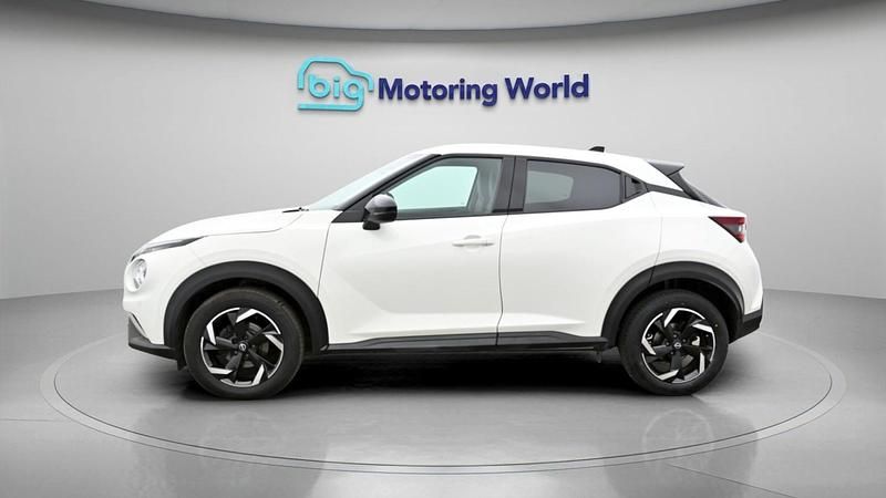 Used Nissan Juke N-Connecta 114 HP (83 kW) 2023 White SUV