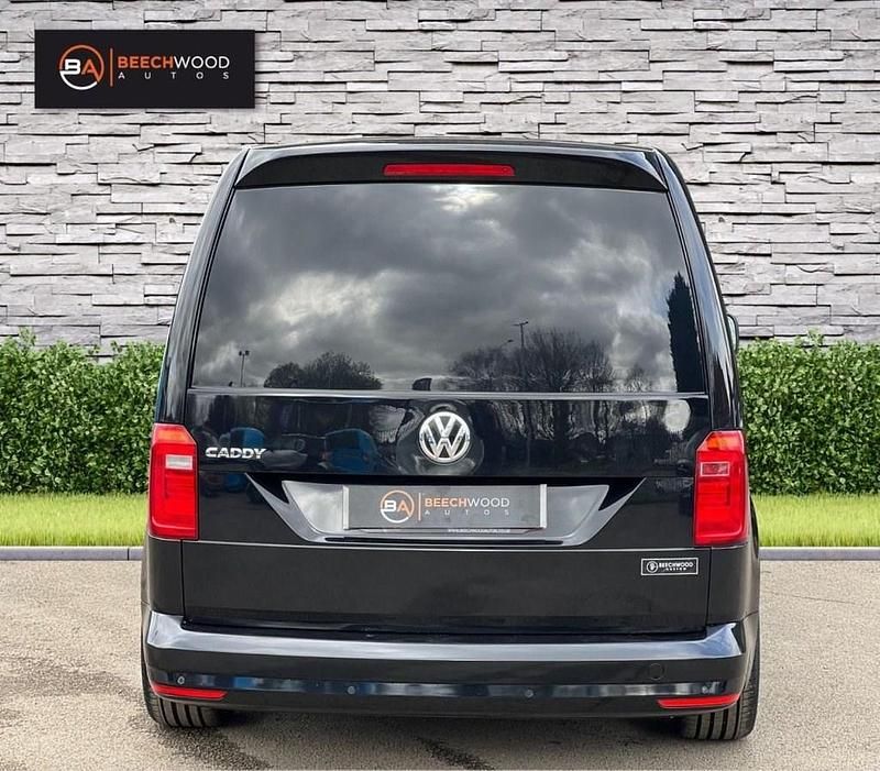 Used VW Caddy Startline 122 HP (89 kW) 2019 Black MPV