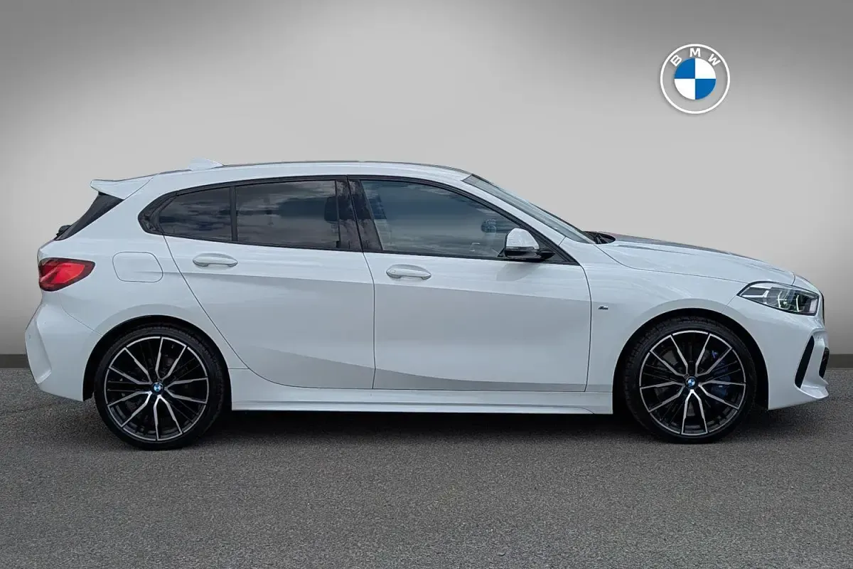 Used BMW 118 M Sport 134 HP (98 kW) 2024 White