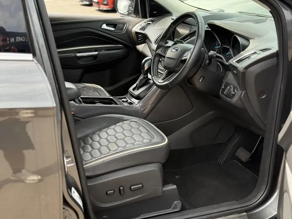 Used Ford Kuga Vignale 182 HP (133 kW) 2019 Grey SUV
