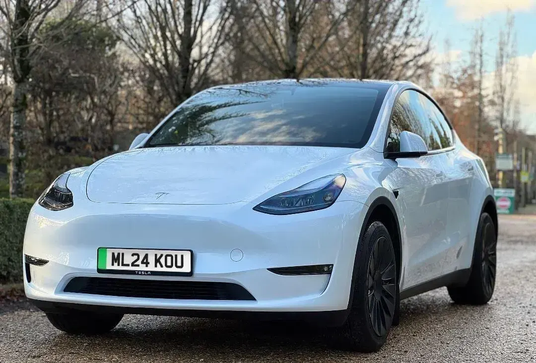 Usado Tesla Model Y Long Range AWD 378 kW (514 HP) 2024 Branco SUV