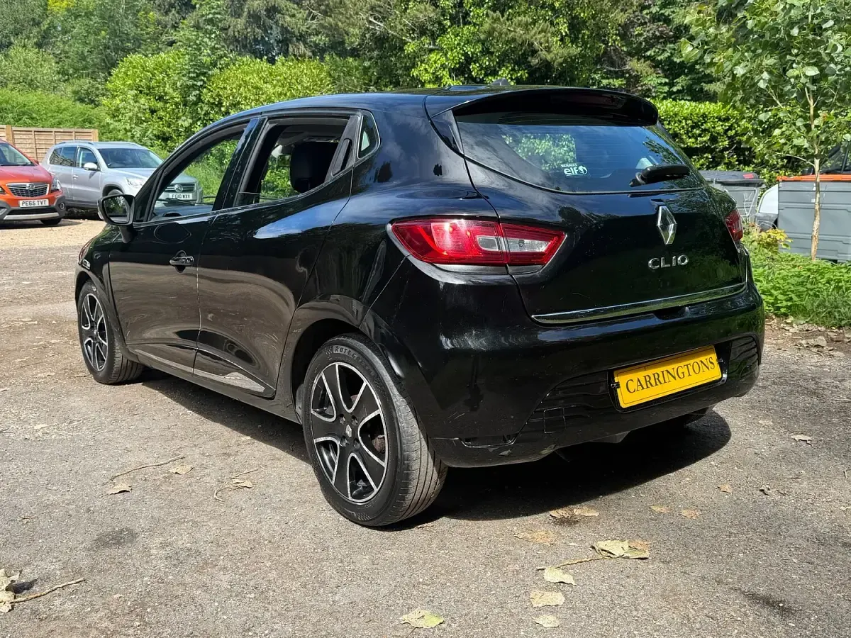 Used Renault Clio Dynamique 75 HP (55 kW) 2014 Black Hatchback
