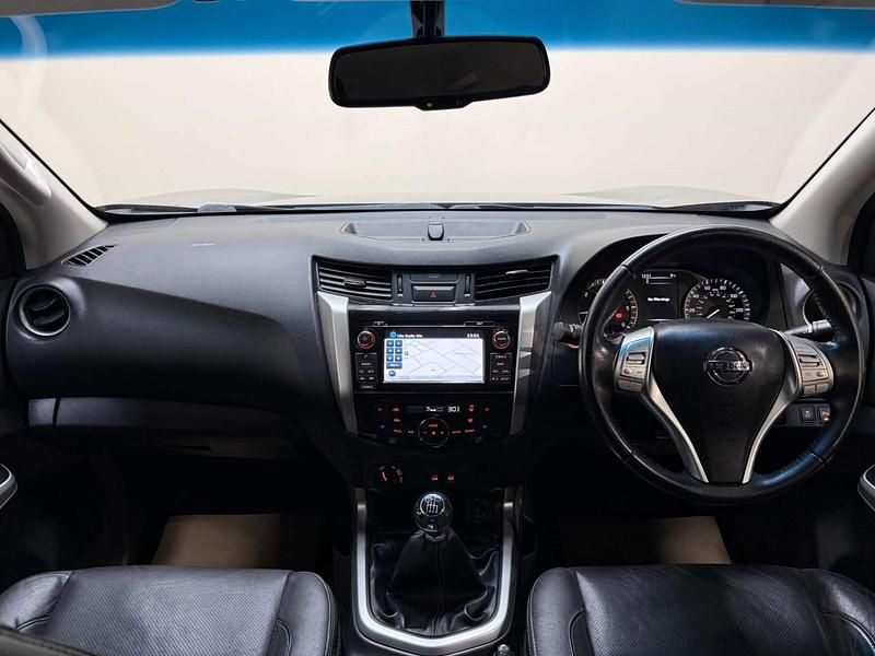 Used Nissan Navara Tekna 2018 Grey Pickup