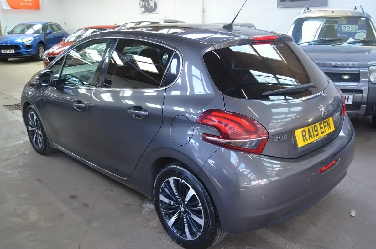 Used Peugeot 208 2019 Grey Hatchback