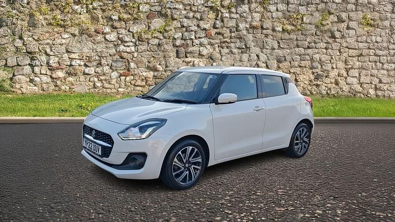 Used Suzuki Swift SZ5 83 HP (61 kW) 2022 White Hatchback