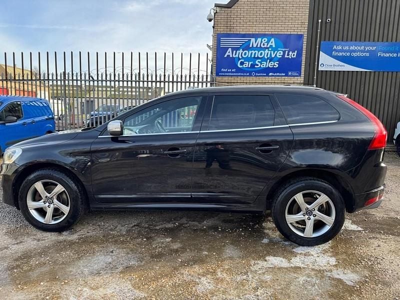 Used Volvo XC60 R-Design 215 HP (158 kW) 2014 Black SUV