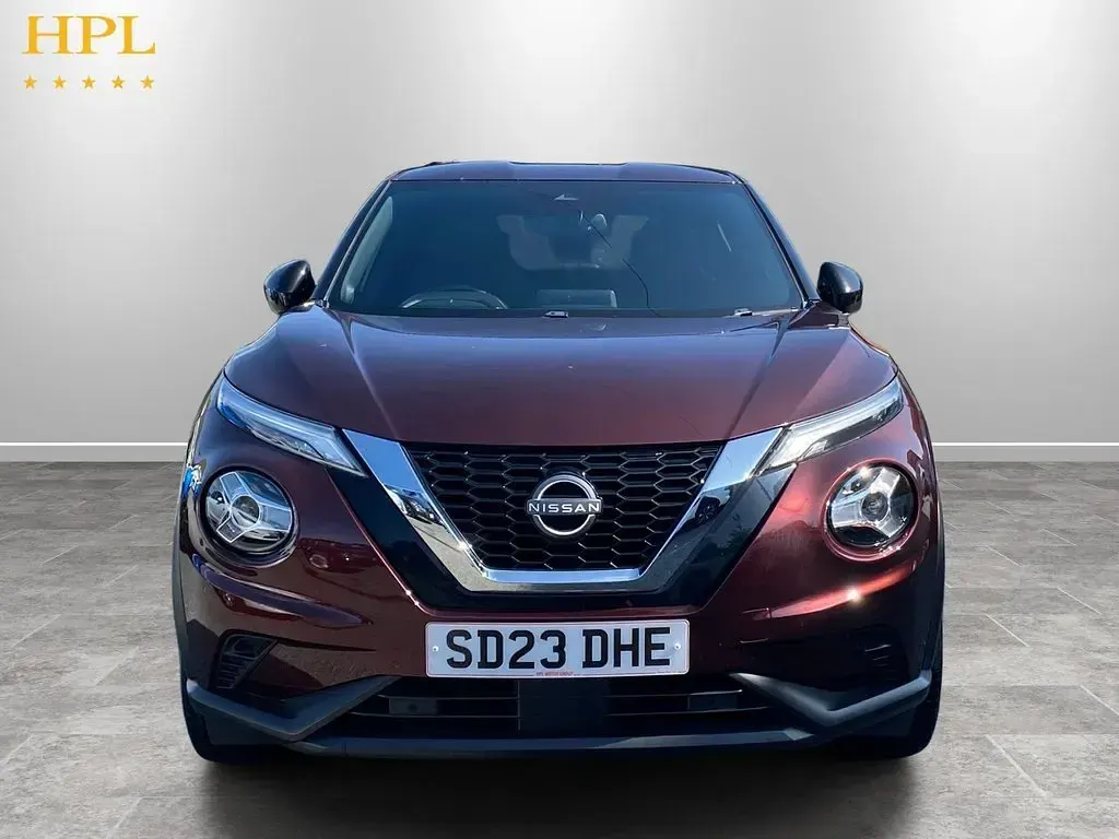 Used Nissan Juke N-Connecta 114 HP (83 kW) 2023 Red SUV