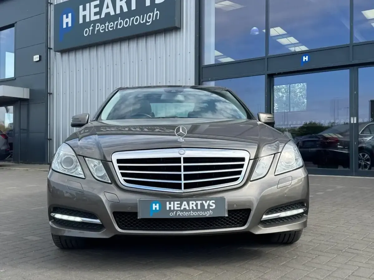 Used Mercedes E250 Avantgarde 204 HP (150 kW) 2011 Grey Sedan