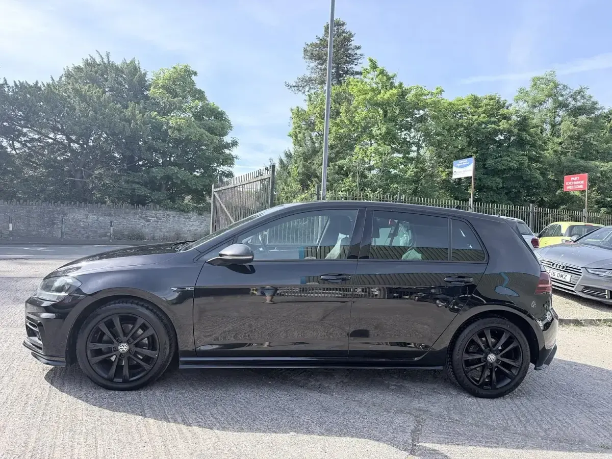 Used VW Golf VII R-line 150 HP (110 kW) 2019 Black Hatchback