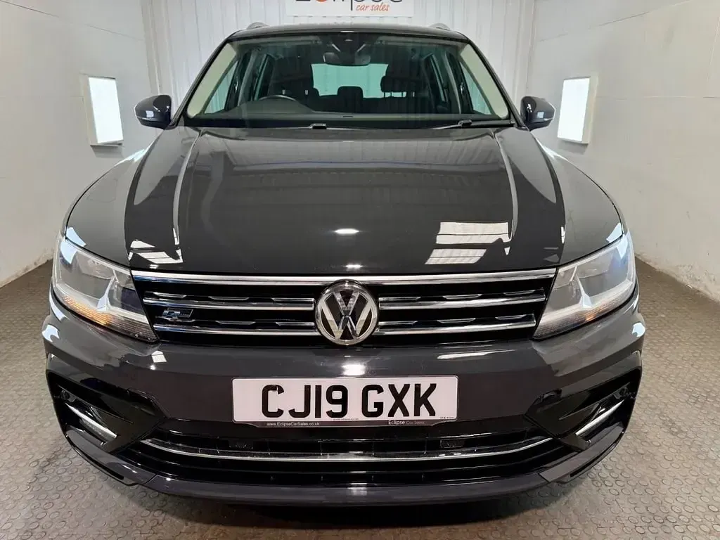 Second-hand VW Tiguan Match 150 CP (110 kW) 2019 Gri SUV
