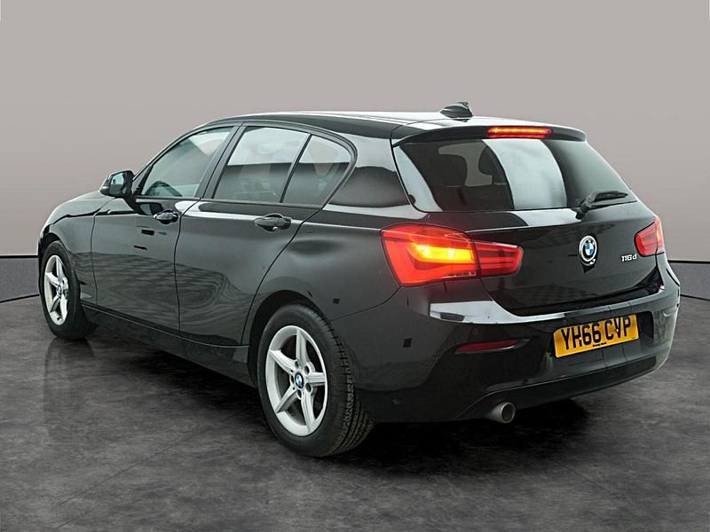 Usado BMW 116 Efficient Dynamics 2016 Negro Utilitario