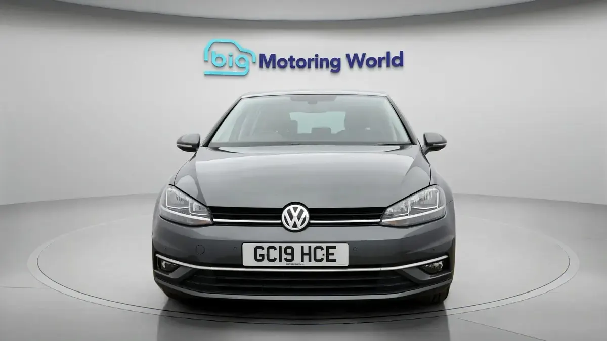 Used VW Golf VII Match 116 HP (85 kW) 2019 Grey Hatchback