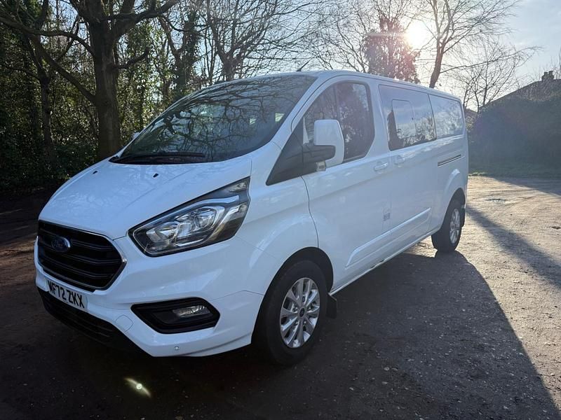 Used Ford Transit Custom Limited 130 HP (95 kW) 2022 White Van