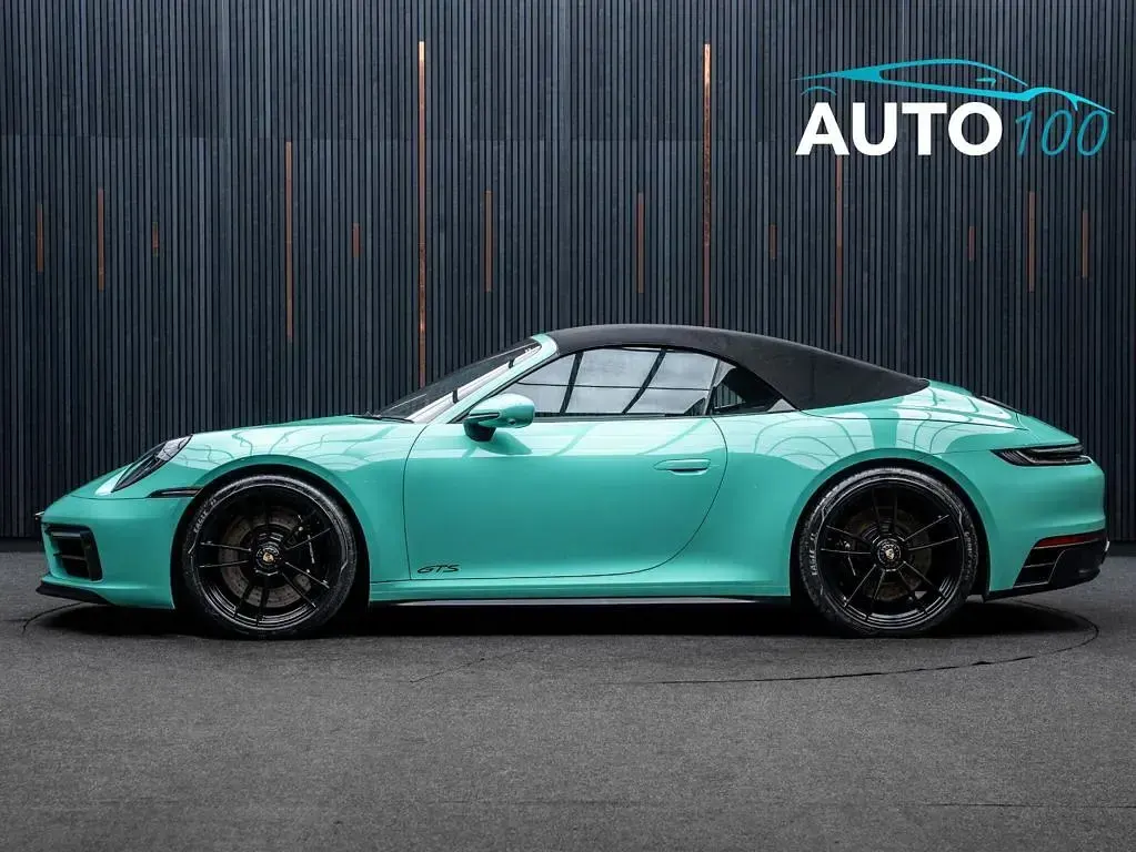 Used Porsche 911 Carrera Cabriolet 2022 Green Cabriolet