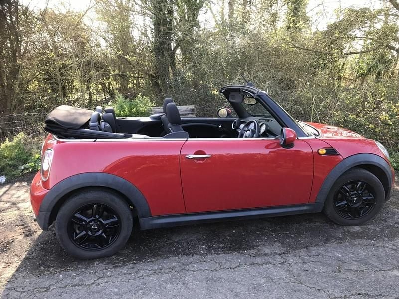 Used Mini Cooper Cabriolet 122 HP (89 kW) 2013 Red Cabriolet