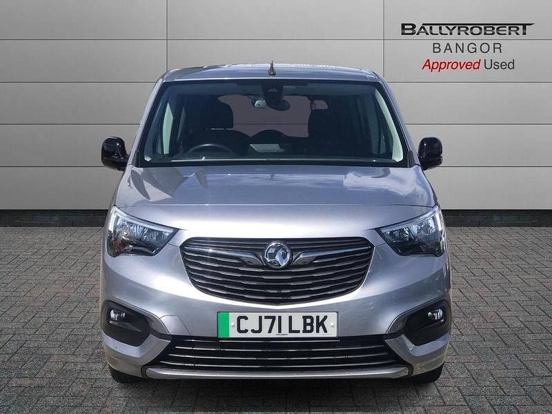Używany Vauxhall Combo 98 kW (134 KM) 2022 Szary Minivan