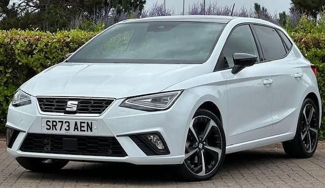 White Used 2024 Seat Ibiza FR Sport Hatchback | £17,495 (Fair price) - Image 1/4