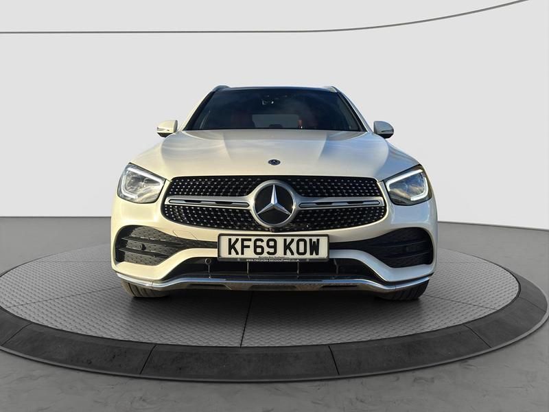Used Mercedes GLC300 AMG Line Premium 2019 White Estate