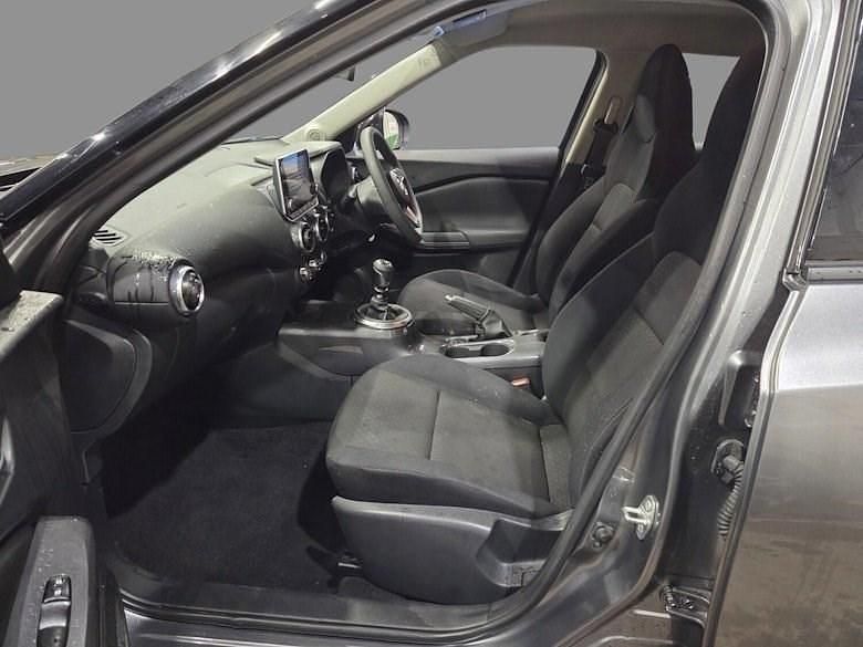 Used Nissan Juke Acenta 117 HP (86 kW) 2021 Grey SUV