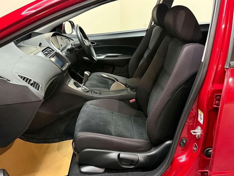 Used Honda Civic SE 2011 Red Hatchback