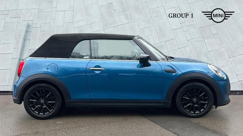 Used Mini Cooper Classic 134 HP (98 kW) 2023 Blue Hatchback