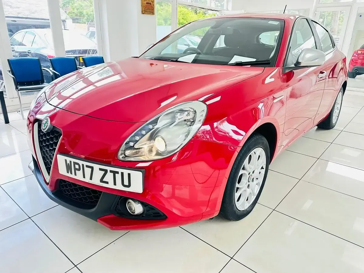 Used Alfa Romeo Giulietta Super 175 HP (128 kW) 2017 Red Hatchback