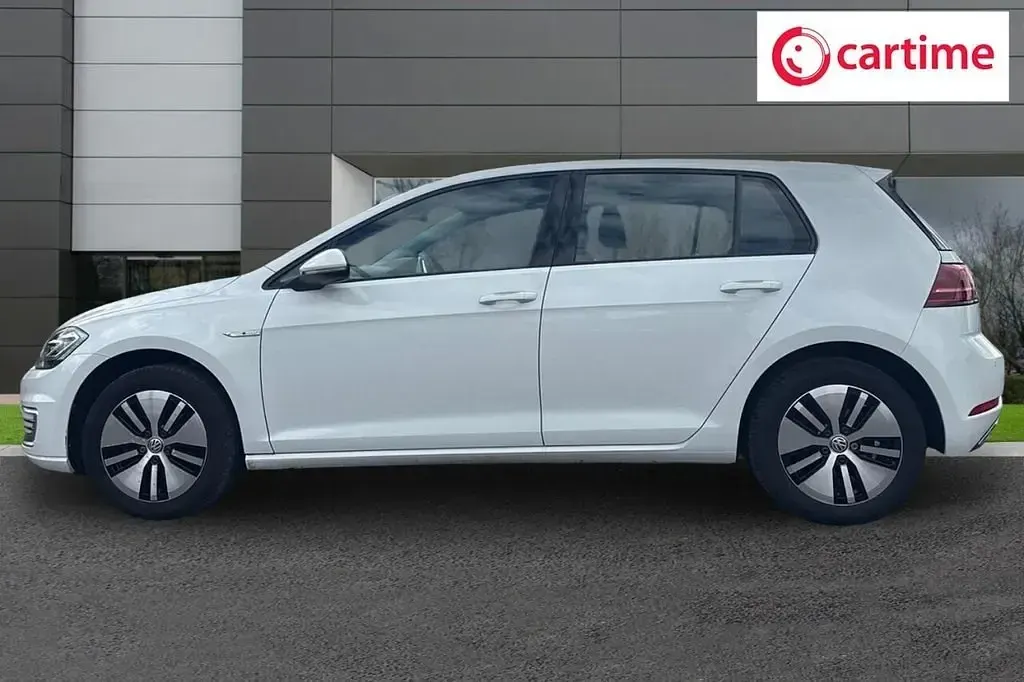 Usado VW e-Golf 100 kW (136 HP) 2020 Branco Citadino