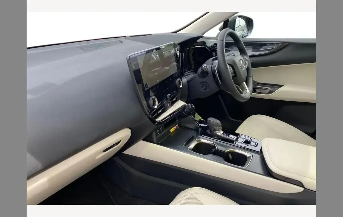 Used Lexus NX350h 194 HP (142 kW) 2026 Green SUV