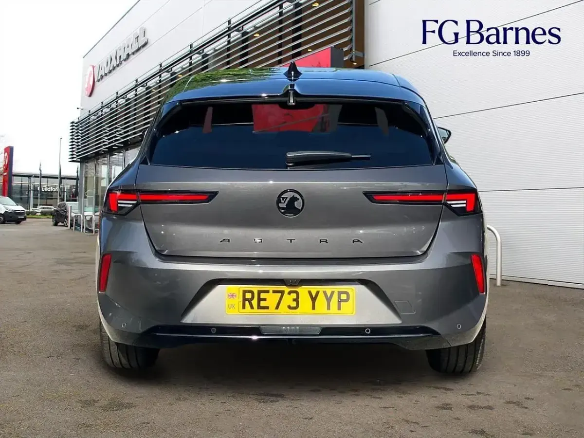 Used Vauxhall Astra Ultimate 128 HP (94 kW) 2023 Grey Hatchback