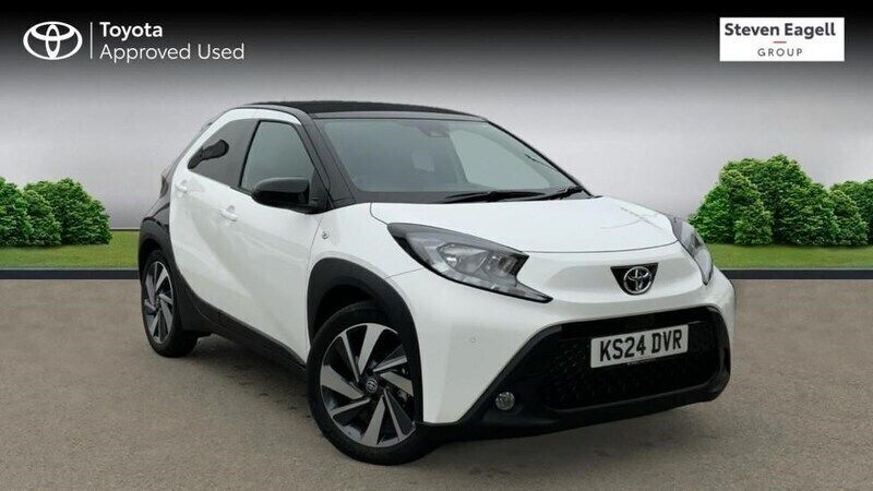 White Used 2024 Toyota Aygo Hatchback | £16,359 (Fair price) - Image 1/4
