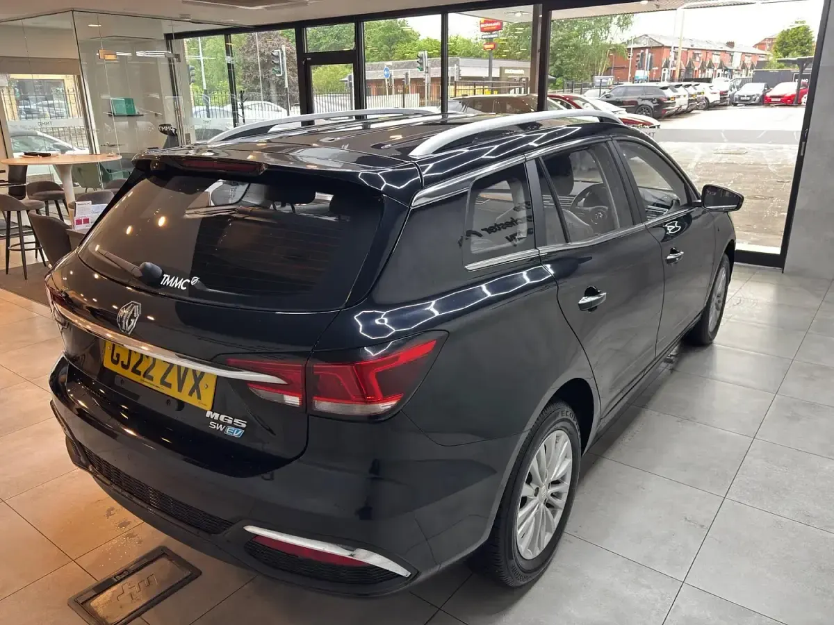 Used MG MG5 EV Exclusive 114 kW (156 HP) 2022 Black Estate