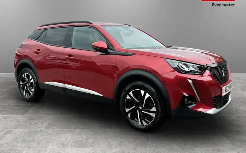 Usado Peugeot 2008 Allure Premium 131 HP (96 kW) 2022 SUV