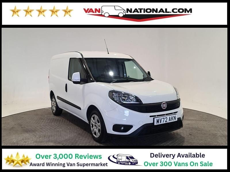 Used Fiat Doblò 90 HP (66 kW) 2023 White MPV