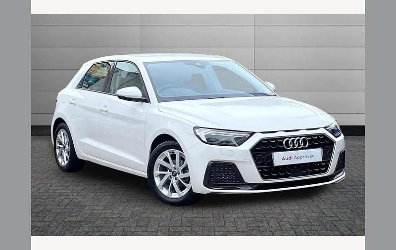Used Audi A1 Sport 95 HP (69 kW) 2023 White SUV
