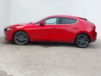 Used Mazda 3 Inclusive 122 HP (89 kW) 2020 Red Hatchback