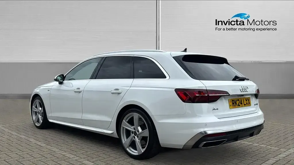 Used Audi A4 S-Line 204 HP (150 kW) 2024 White Estate